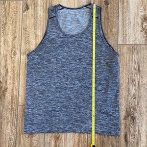 Lululemon men’s tank size L